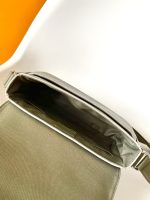 Louis Vuitton M11593 District PM - Image 6