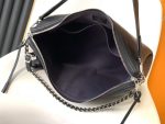 Louis Vuitton M24132 Medium HAND IT ALL - Image 9