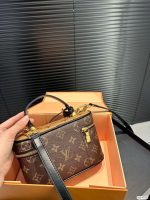Louis Vuitton M47125 Vanity Chain Pouch - Image 7