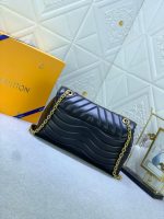 Louis Vuitton M21615 New Wave Chain Bag GM Black - Image 8
