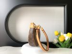 Louis Vuitton M81098 Loop - Image 4