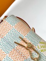 Louis Vuitton N40674 Steamer Wearable Wallet - Image 10