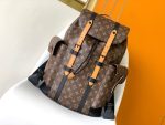 Louis Vuitton M46686 Christopher MM - Image 2