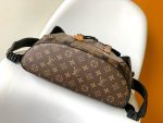 Louis Vuitton M46686 Christopher MM - Image 5