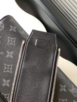Louis Vuitton M46354 DOPP KIT toiletry bag - Image 9