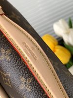 Louis Vuitton M46279 Pochette Métis East West - Image 7