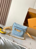 Louis Vuitton M83353 Mini Bumbag - Image 2