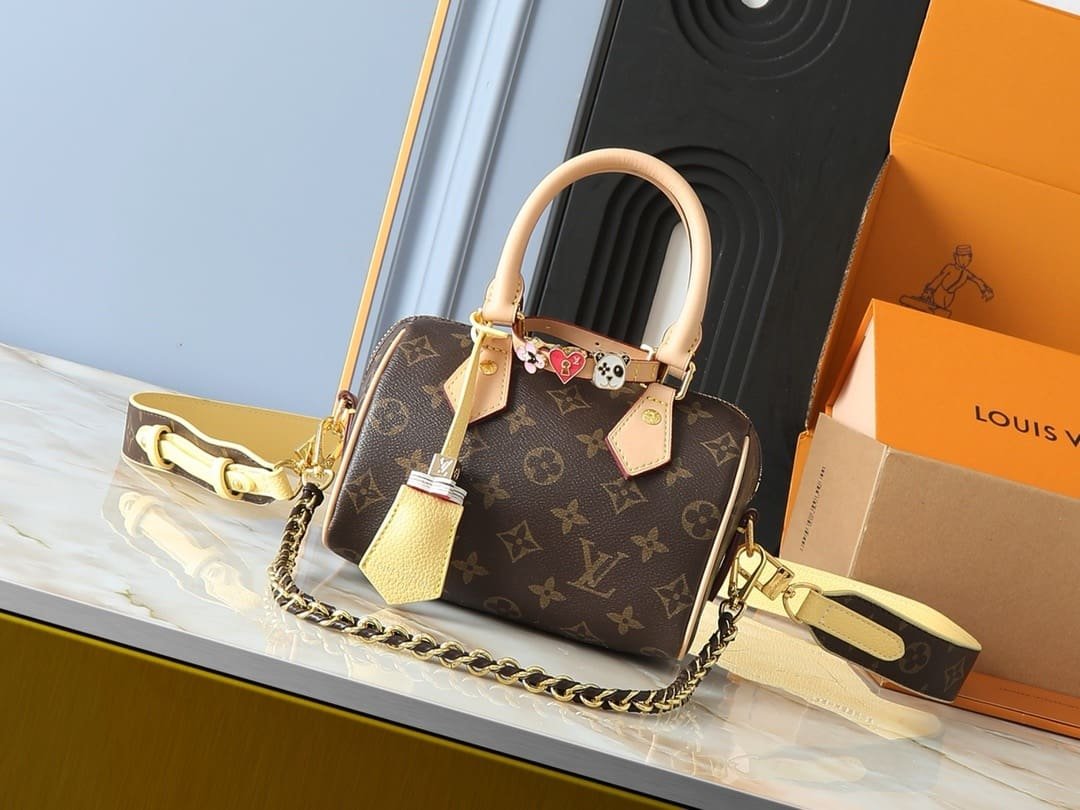 Yh7FLYsf-IMG_6378.jpg Louis Vuitton Speedy18 - Image 1