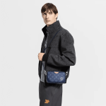 Louis Vuitton M26826 Trocadéro Wearable Wallet - Image 2