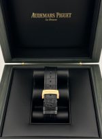 Audemars Piguet Royal Oak 26240OR.OO.D002CR.02 Selfwinding Chronograph Black Dial - Image 3