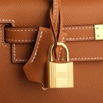 Hermès Kelly 25 Epsom Gold Sellier Gold Hardware - Image 6