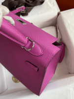 Hermès Kelly Handbag Pink Epsom with Palladium Hardware 25 - Image 9