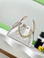CHANEL 25 Small Handbag - Image 3