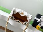 CHANEL 25 Small Handbag - Image 4
