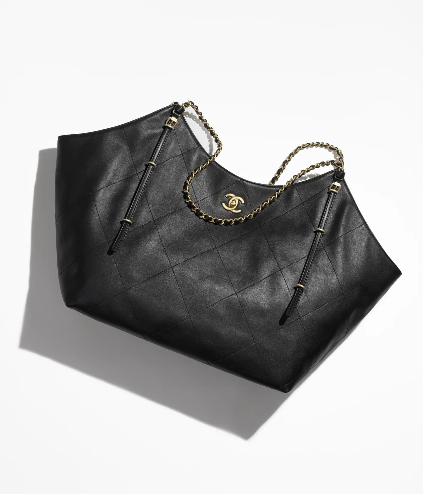c632bb1ce87d24ddde61434211ad684a.jpg Chanel Maxi Shopping Bag - Image 1