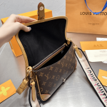 Louis Vuitton Diane M45985 - Image 4