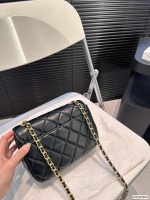 Chanel chain bag - Image 6
