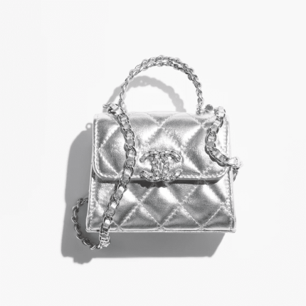 Chanel Clutch with chain