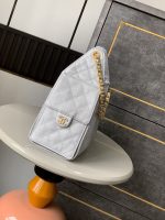 CHANEL 25 Small Handbag - Image 4