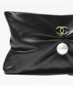Chanel Clutch with chain - Image 4
