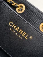 CHANEL 25 Small Handbag - Image 10
