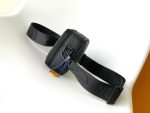 Louis Vuitton M59161 Alpha Wearable Wallet - Image 9