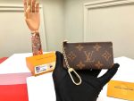 Louis Vuitton Key Pouch M62650 - Image 7