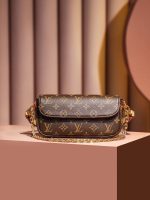 Louis Vuitton Wallet on Chain Ivy Monogram M81911 - Image 10