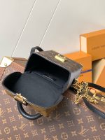 Louis Vuitton M82465 Camera Box - Image 10