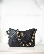 Chanel Hobo Handbag - Image 2