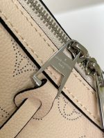 Louis Vuitton M24114 HAND IT ALL SMALL - Image 8