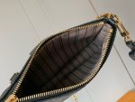 Louis Vuitton M80349 Easy Pouch On Strap - Image 9