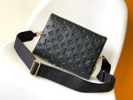 Louis Vuitton M21260 Coussin PM - Image 2
