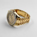 Rolex Day-Date II 218398 Yellow Gold Champagne Dial Diamond Bezel - Image 4