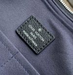 Louis Vuitton M24132 Medium HAND IT ALL - Image 10
