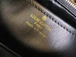 Louis Vuitton M24607 Large CAPUCINES SOUPLE BAG - Image 10