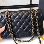 CHANEL SMALL CLASSIC HANDBAG LAMBSKIN & GOLD METAL - Image 5