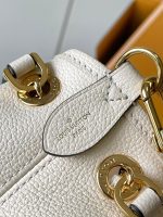 Louis Vuitton M25452 LV Bundle - Image 9