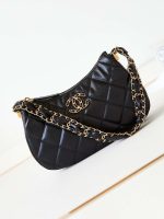 Chanel AS4422 23K Hobo bag - Image 2