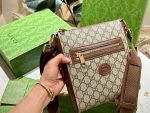 GUCCI SUPREME MESSENGER BAG - Image 3