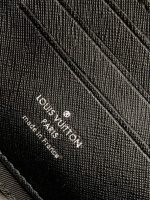 Louis Vuitton M59161 Alpha Wearable Wallet - Image 8